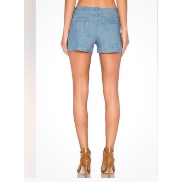 Alice+Olivia Women Size 6 Linen Blend Blue Chambray Shorts Dress Up Or Down - Picture 2 of 7